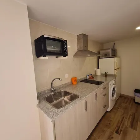 Loft Y Casa Habitaciones En Gijon * خيخون